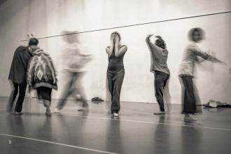 performance-art-20201207-DSC022141280-x-855